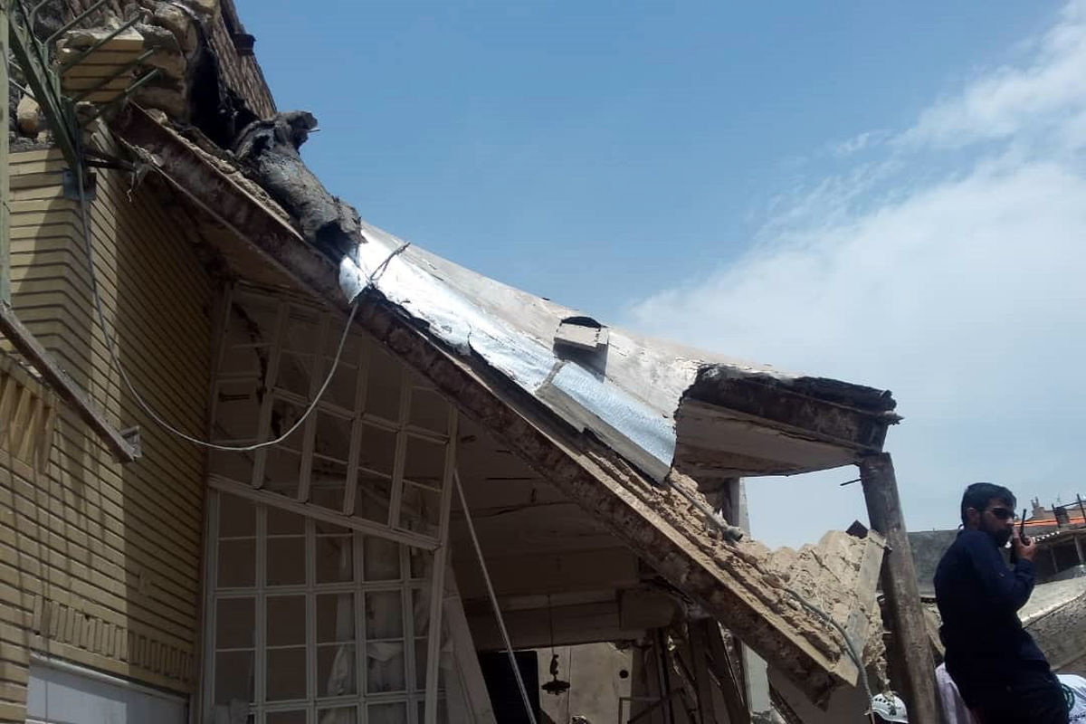 حادثه انفجار آبگرمکن در قم ۶ مصدوم و ۲ فوتی بر جای گذاشت/کودک دو ساله زیر آوار جان خود را از دست داد