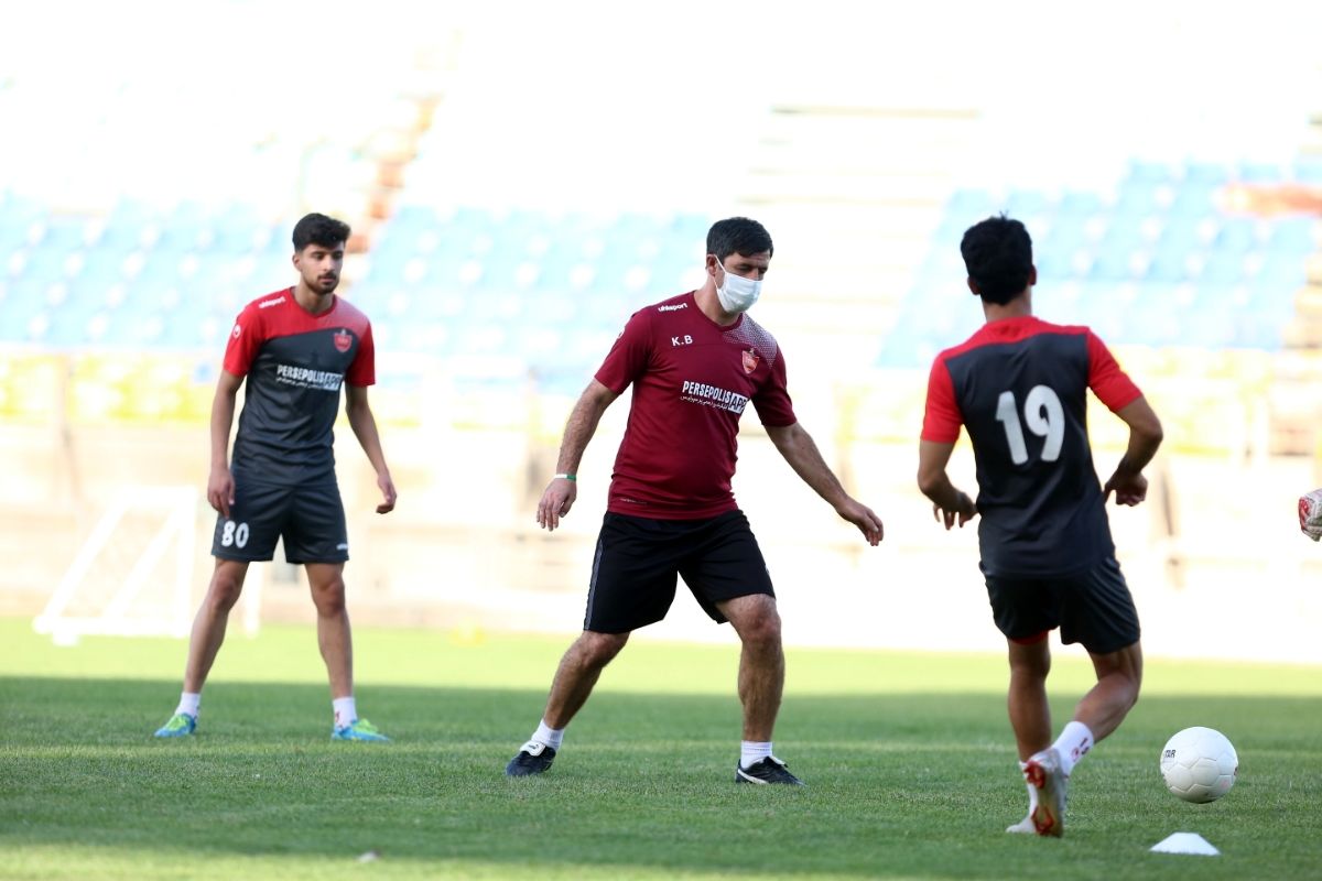 برتری تیم گل محمدی در تمرین یکشنبه سرخپوشان