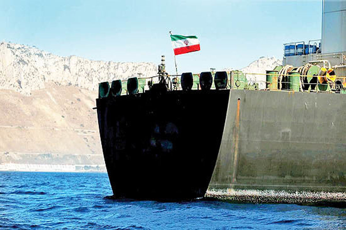 تحریم ۱۲۵ کشتی ایرانی تلاش مذبوحانه ترامپ است/ تاثیرات این تحریم چندان برای ایران جدی نیست/ شکست آمریکا در اجماع بین‌المللی علیه ایران/ حیثیت آمریکا با نفتکش‌های ایرانی لکه دار شده است