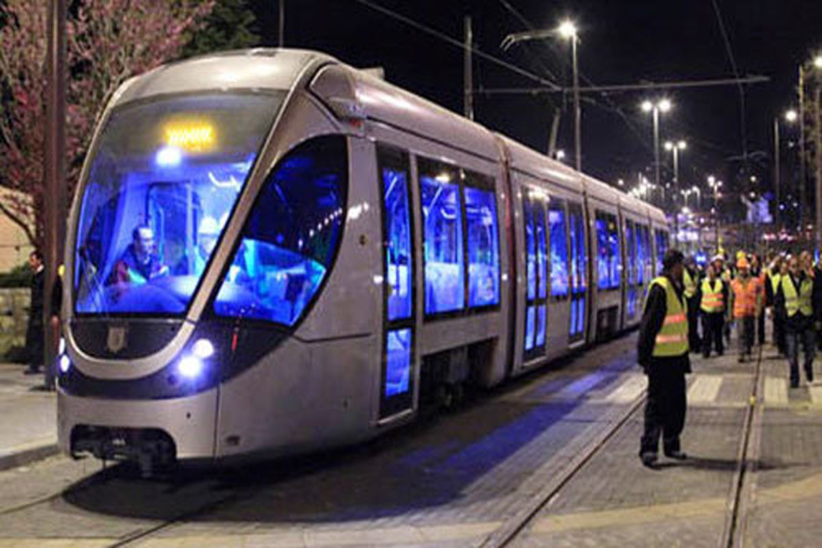 تراموا در آینده نزدیک در راه اصفهان/بیش از ۱۴ هزار میلیارد تومان گردش مالی در شهر