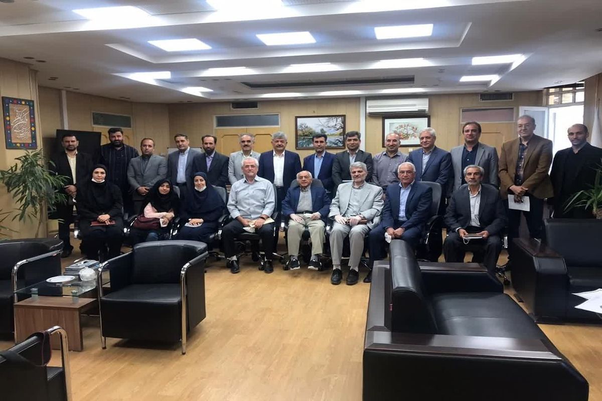 اگر مردم را به سمت ورزش سوق دهیم،می‌توان با کرونا مبارزه کرد