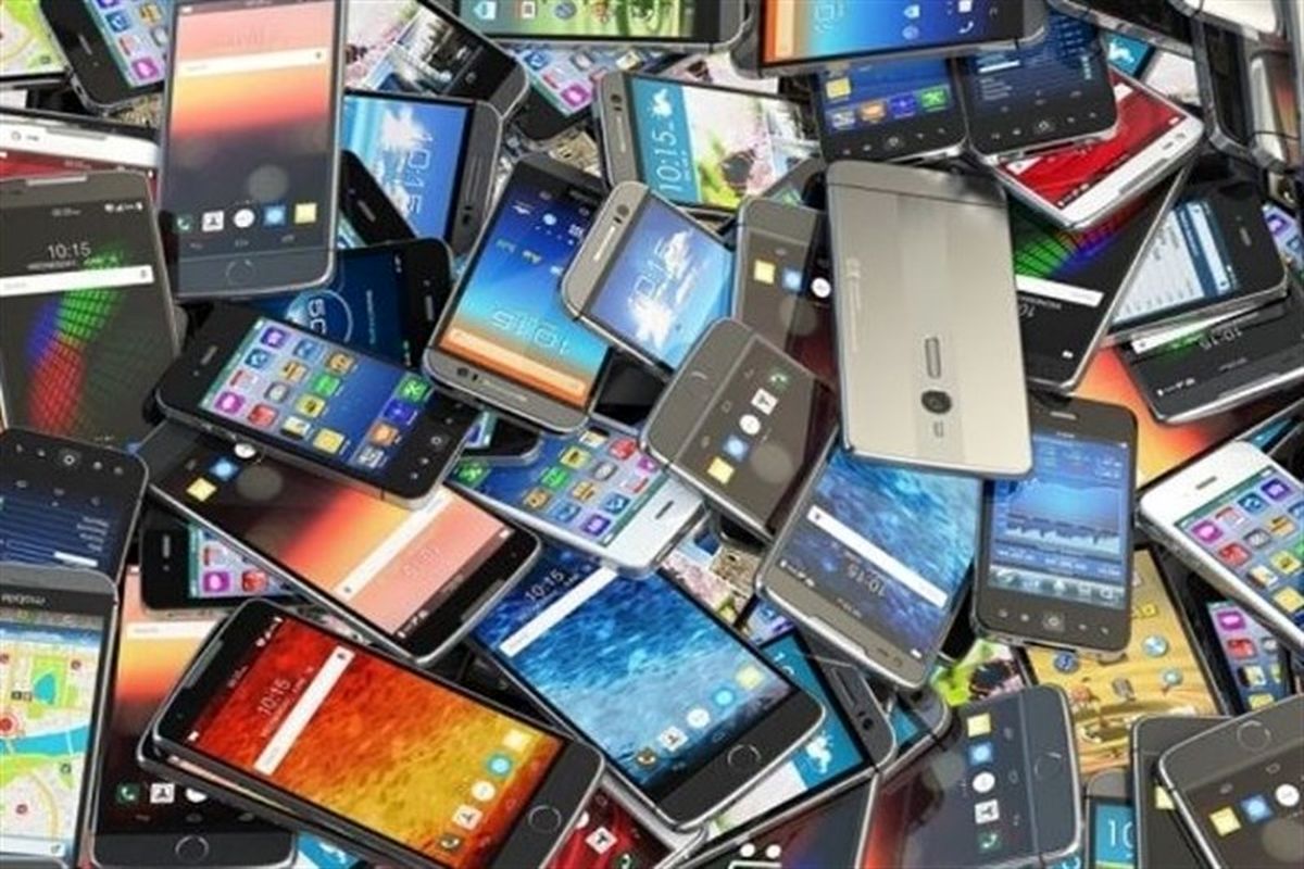 کشف ۶ هزار تلفن همراه قاچاق در پایانه غرب