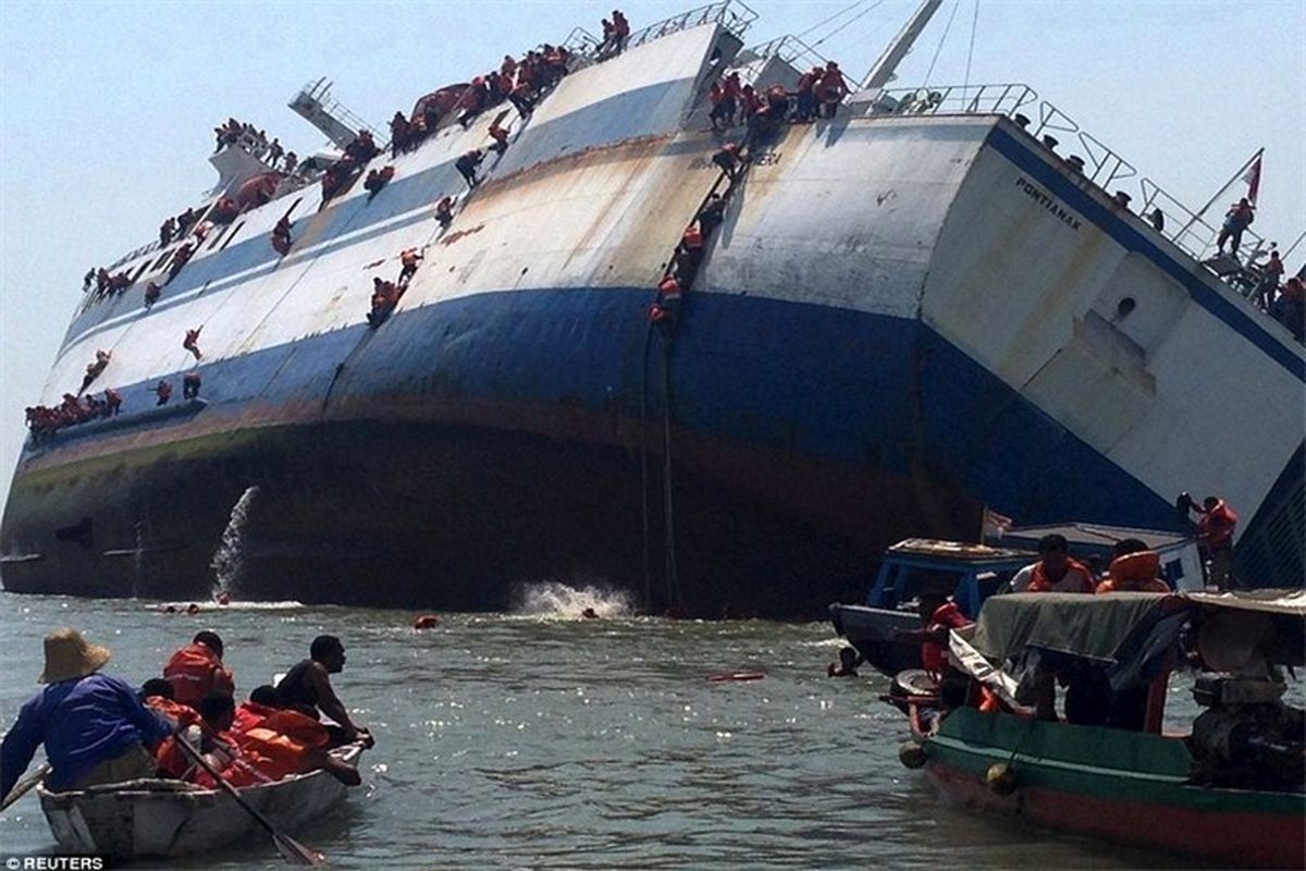 مرگ وحشتناک ۳۲ نفر در تصادف دو کشتی