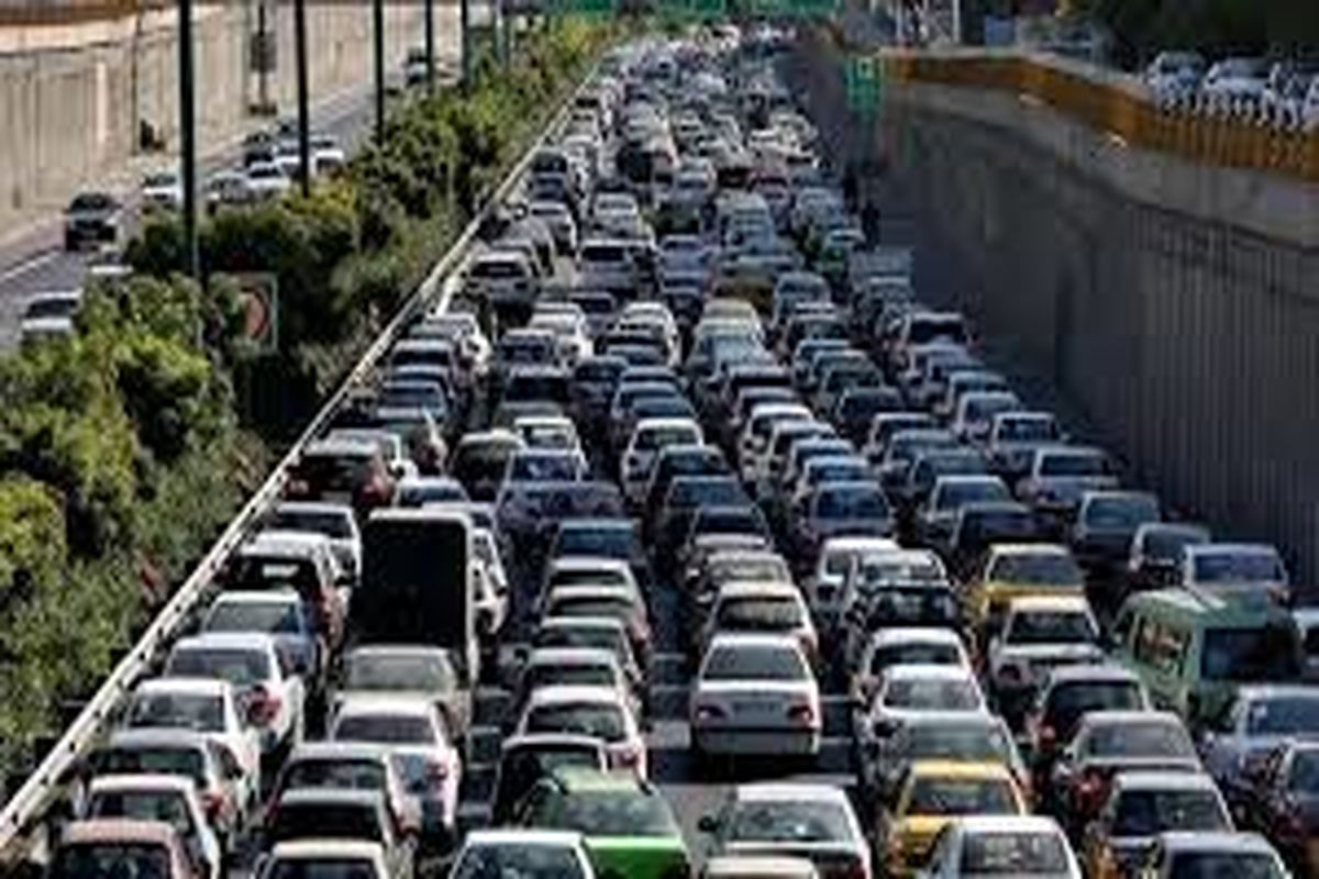 ترافیک سنگین در  آزاد راه قزوین -کرج- تهران