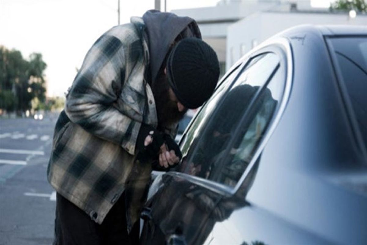 افزایش سرقت محتویات خودرو در استان / سرقت ۱۳ درصد ؛کشف ۱۱ درصد رشد