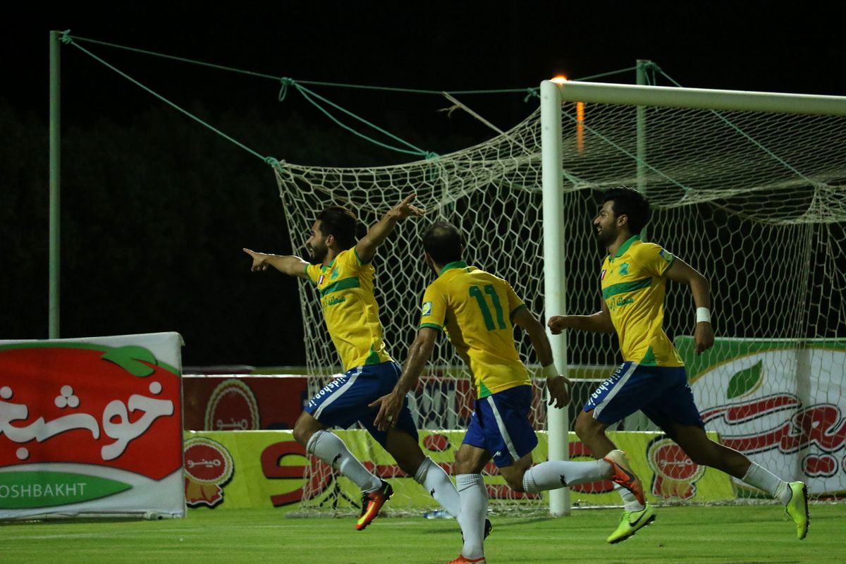 اعضای تیم صنعت نفت تست کرونا دادند