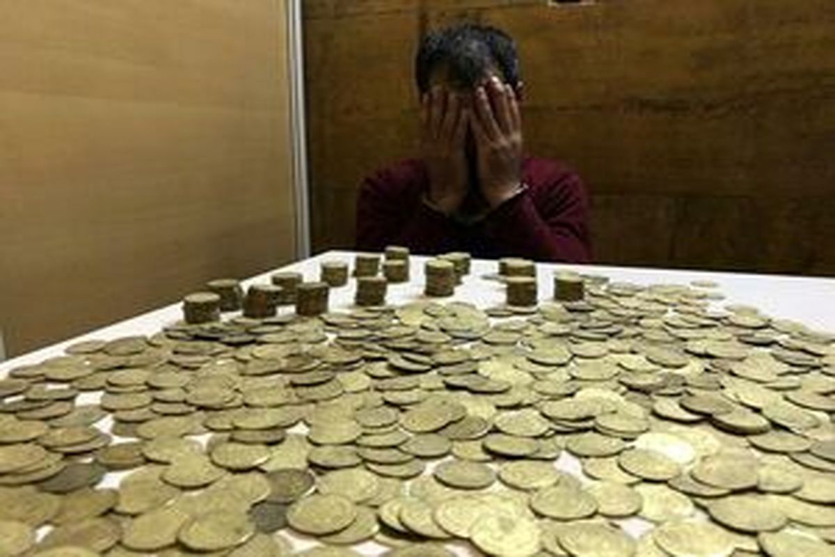 کشف سکه‌های ۳۰۰۰ ساله در تهران