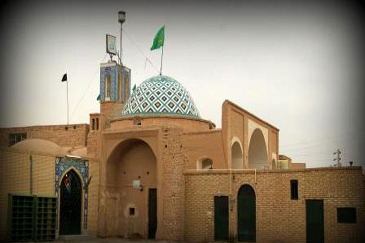 مرمت مسجدی ۱۳۰۰ ساله در مهریز با نذورات مردمی