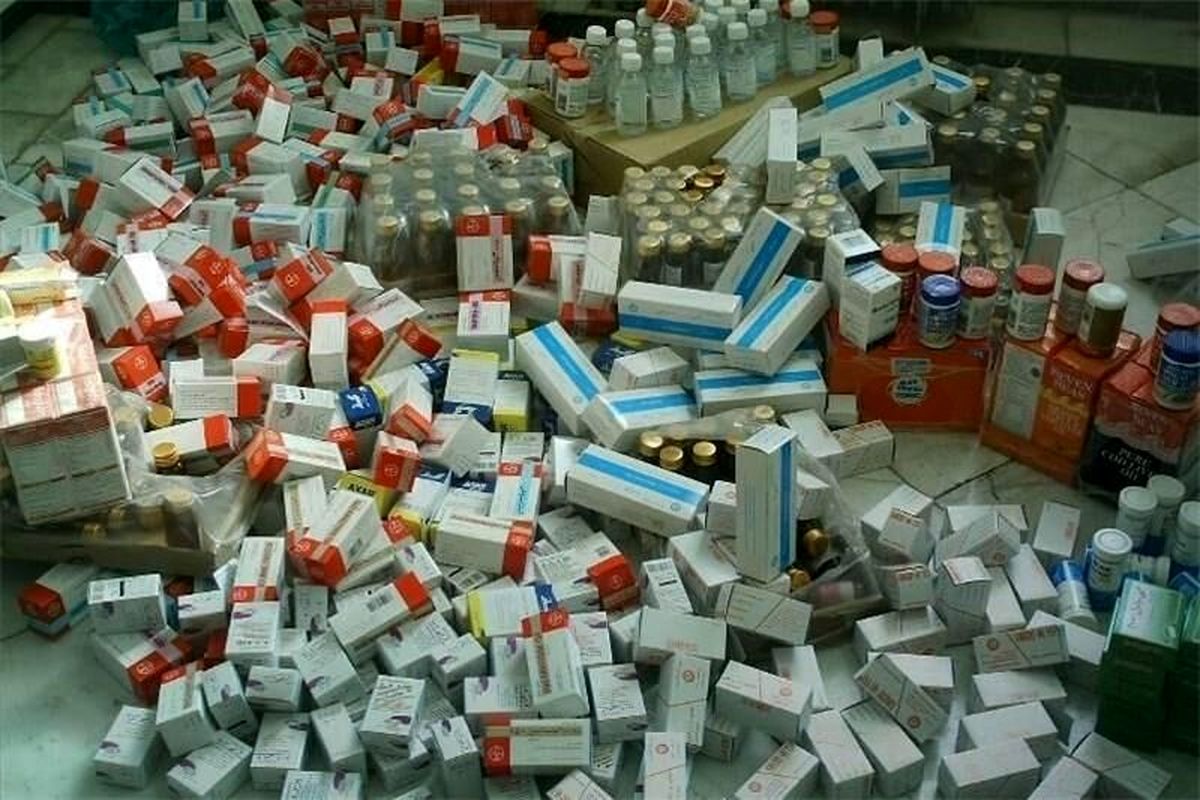 کشف بیش از ۱۸۵ هزار عدد انواع داروهای قاچاق در ایرانشهر