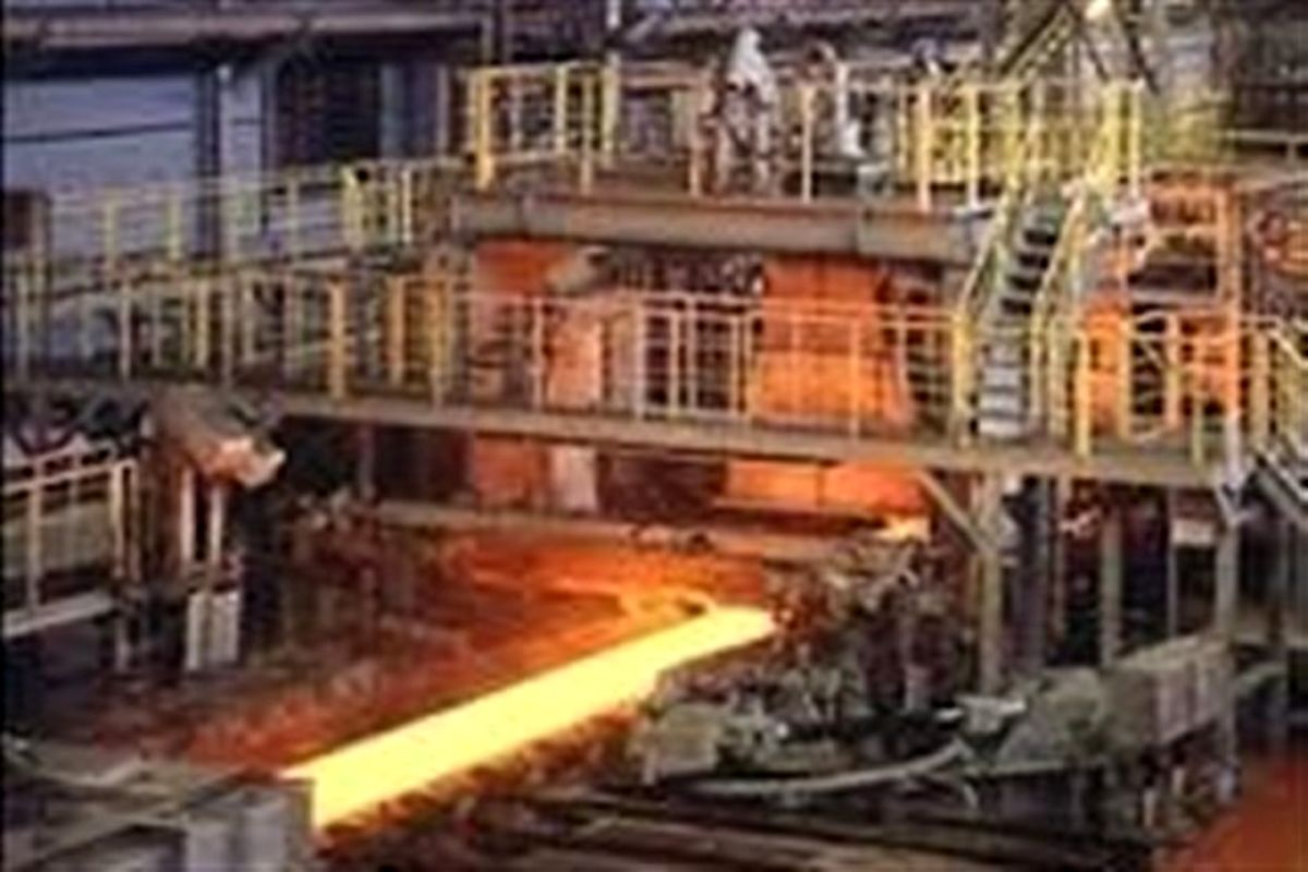 وقوع آتش سوزی در کارگاه تجهیزات شرکت گروه ملی صنعتی فولاد ایران