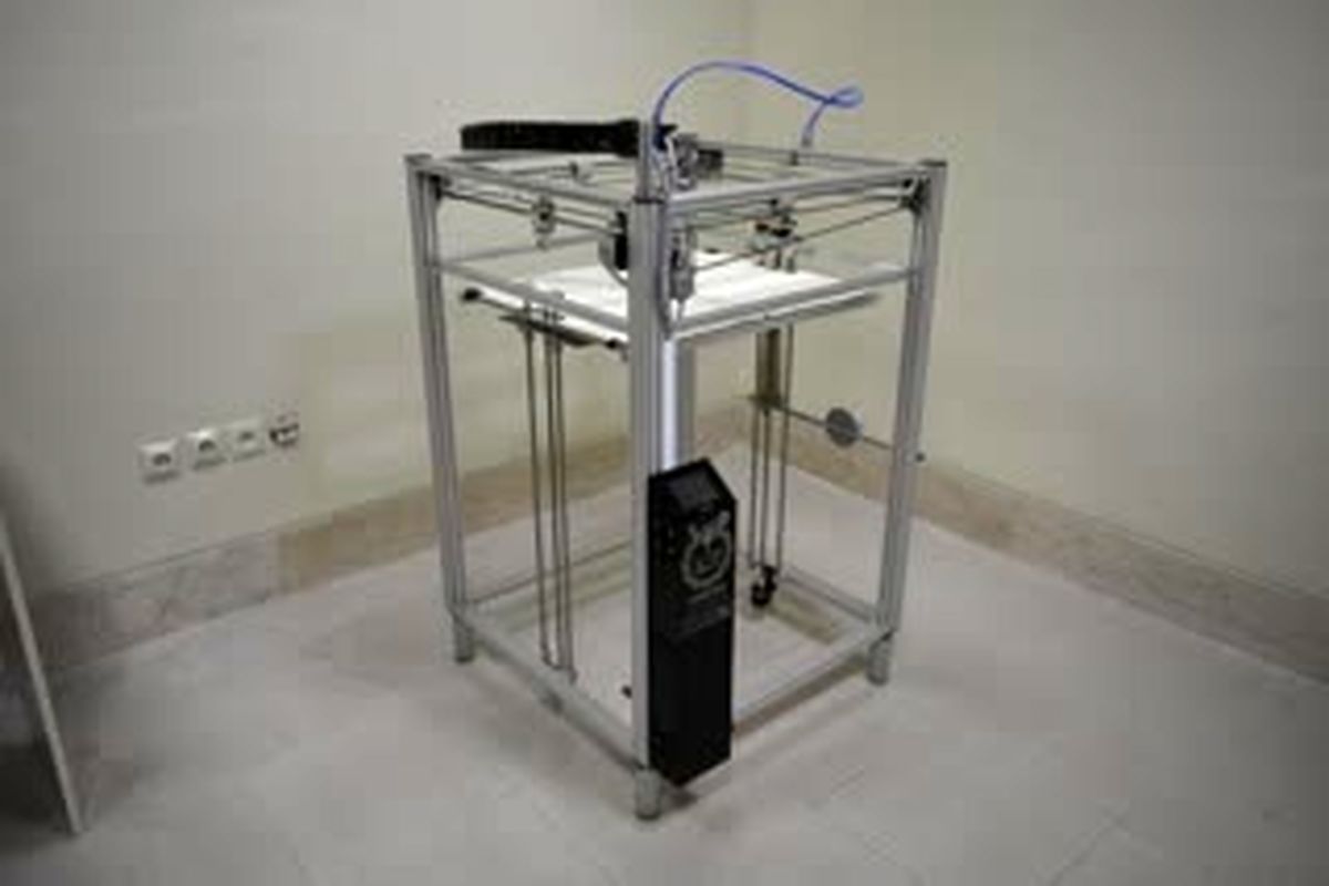طراحی و ساخت بزرگ‌ترین چاپگر سه بعدی کشور با قابلیت تولید کامپوزیت های الیافی