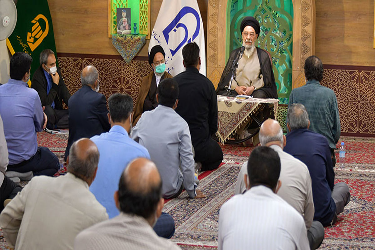 برگزاری نماز جمعه، افتخاری برای جمهوری اسلامی ایران است
