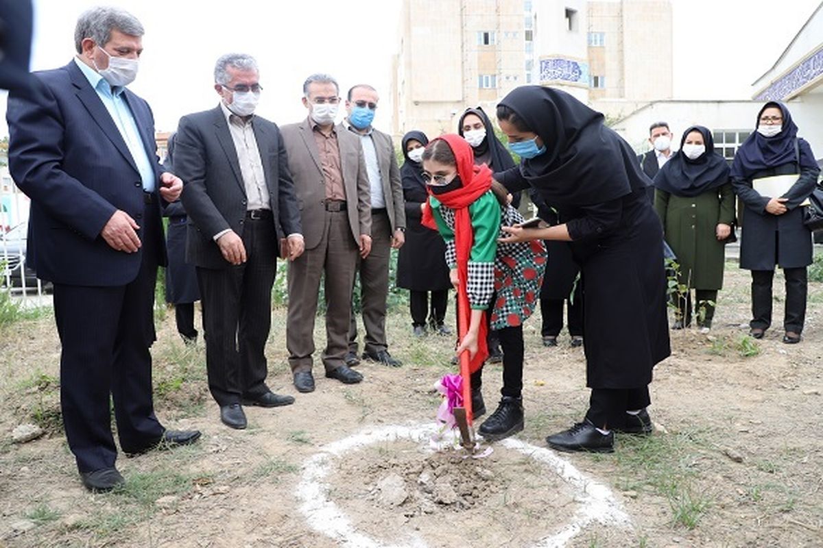 کلنگ احداث اولین مدرسه مستقل اوتیسم استان گلستان به زمین زده شد
