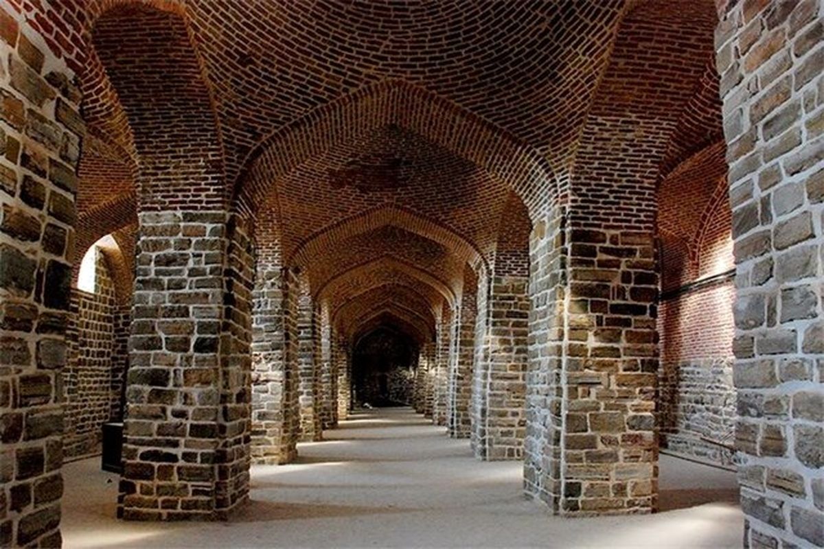 ساماندهی و احیا حجرات مسجد جامع ارومیه آغاز شد
