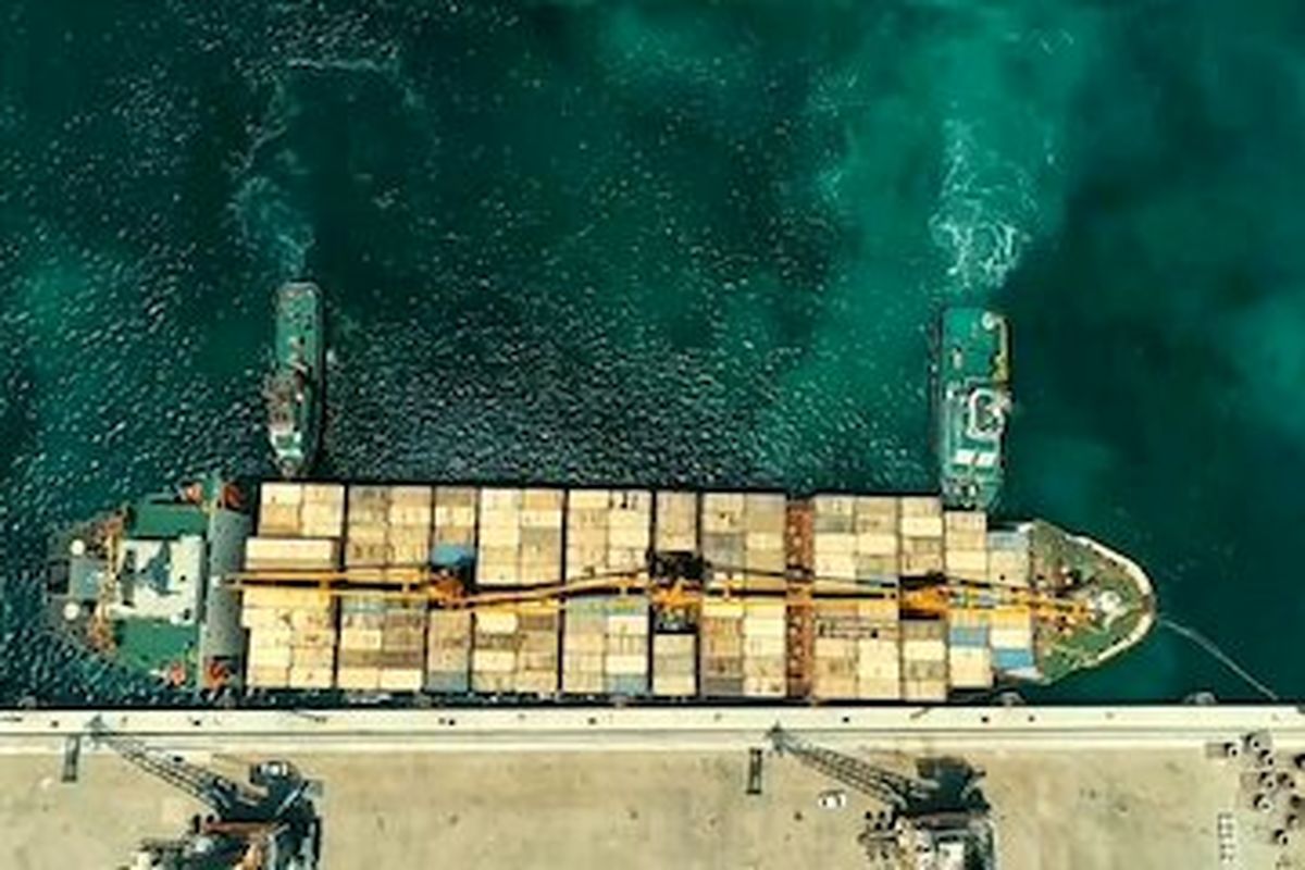 فراهم شدن پهلوگیری کشتی‌ها با ظرفیت ۳۰ هزار تن در بندر بوشهر