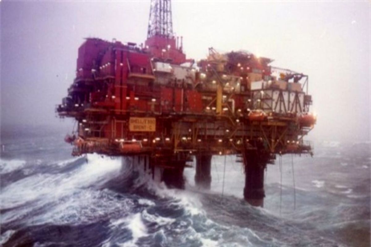 توقف ۱۳ درصد تولید نفت خلیج مکزیک در پی تهدید طوفان‌