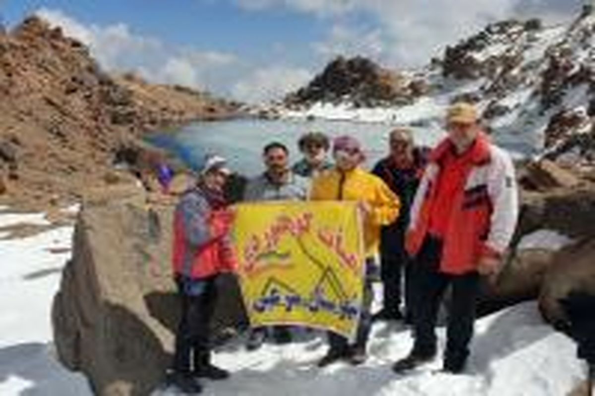 اعضای هیات کوهنوردی شهرستان سرعین به قله سبلان صعود کردند