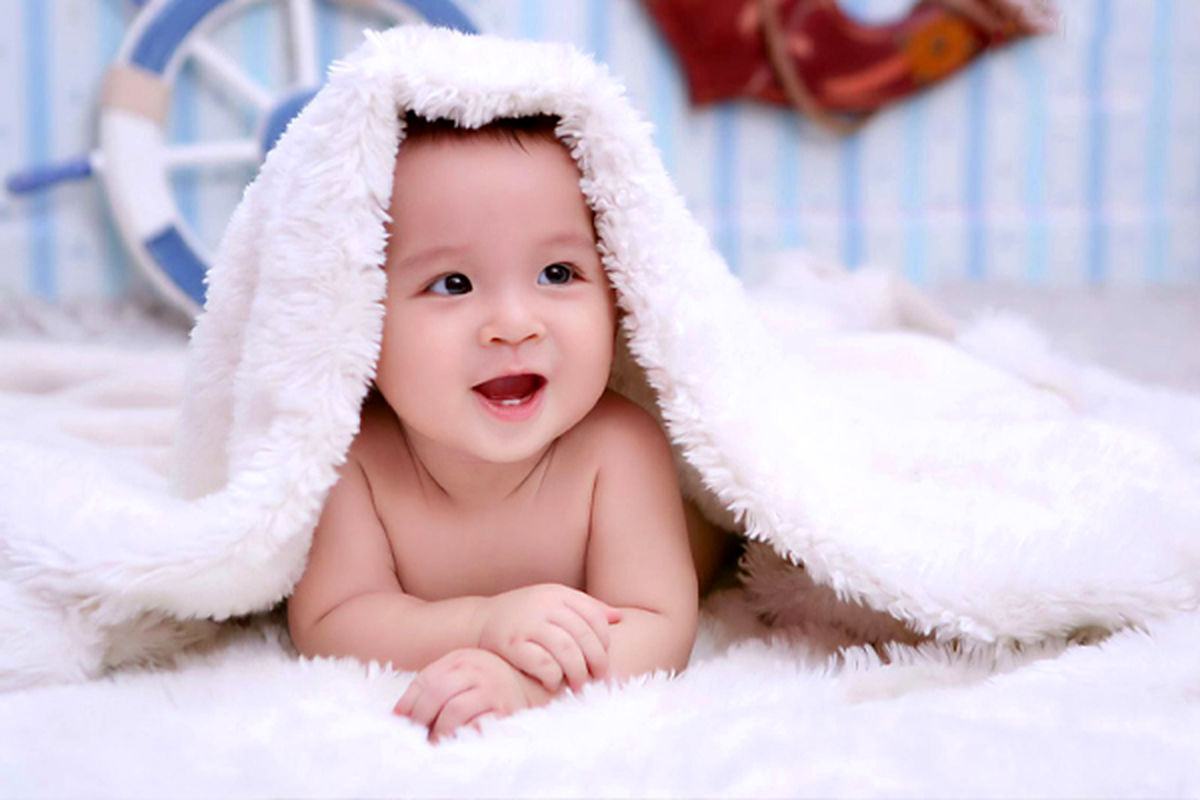 نکاتی که باید موقع شستن سر کودک با شامپو بچه رعایت کنید