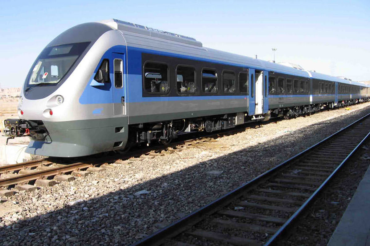 تسریع ساخت قطار سریع السیر تهران-قم-اصفهان با دستور وزیر راه