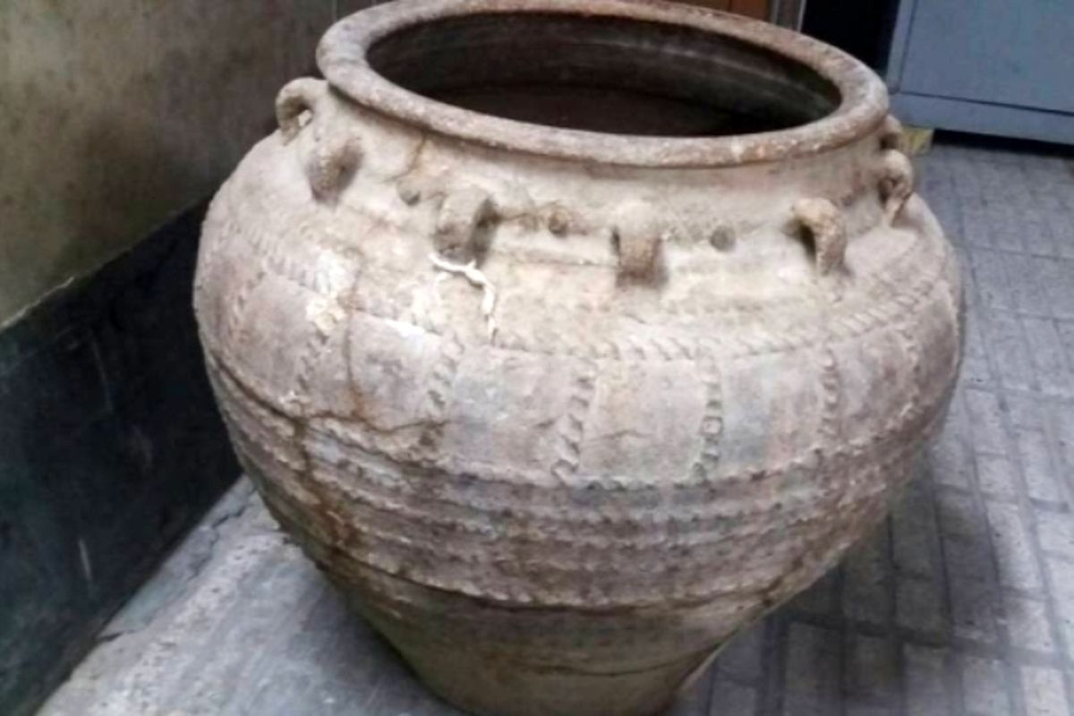 پلیس اشیاء عتیقه سه هزار ساله را کشف کرد