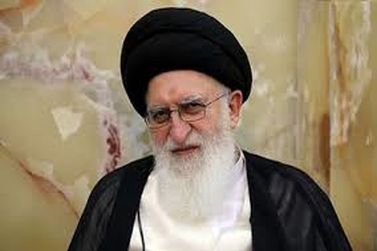 از آقای سیستانی بیاموزیم / ایشان اعتبار و آبرو برای شیعه و حافظ هویت و استقلال عراق است