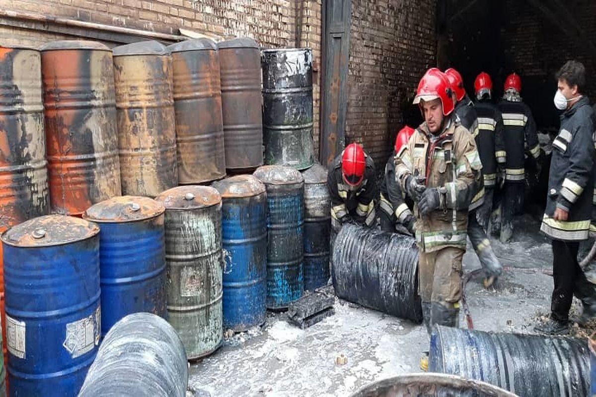 آتش سوزی مهیب در چهاردانگه + عکس