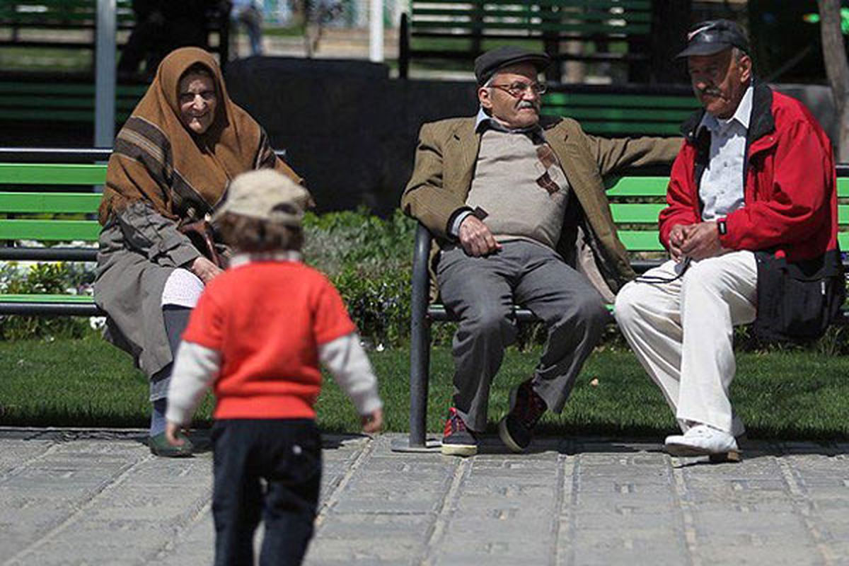 البرز به سمت پیری می رود/ ۳۰ درصد جمعیت استان جوان است