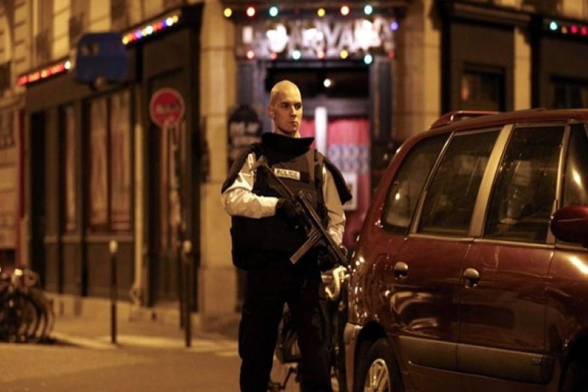 حمله با چاقو در پاریس/ مهاجم سر قربانی را از بدن جدا کرد
