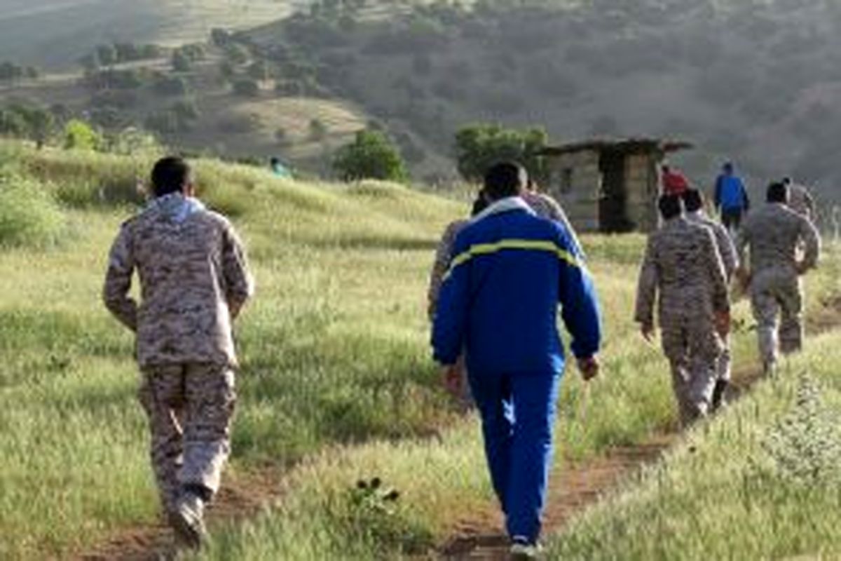 برگزاری همایش کوهپیمایی نیروهای مسلح با همکاری ارتش