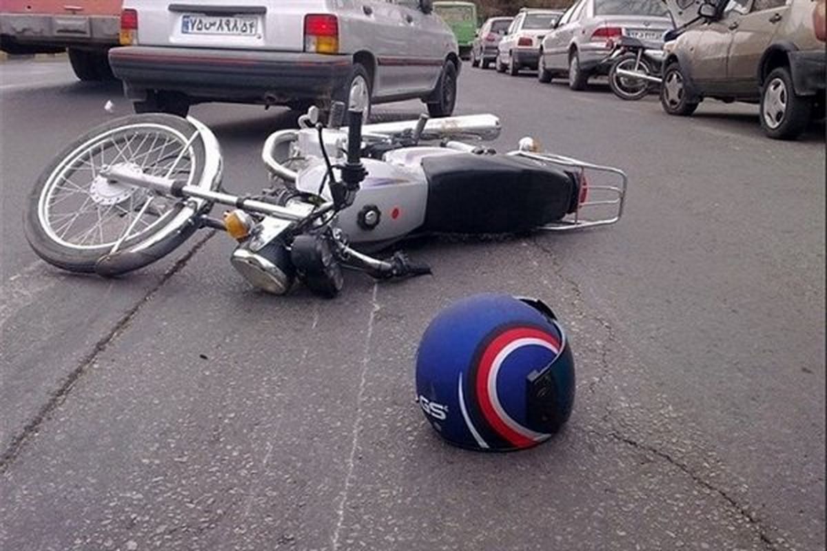 تصادف هولناک پراید با موتورسیکلت در بزرگراه امام علی (ع)