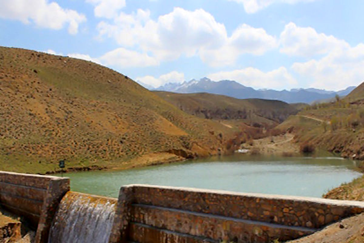 اجرای پروژه آبخیزداری و آبخوانداری در ۱۶۵ هزار هکتار از عرصه های ملی استان همدان