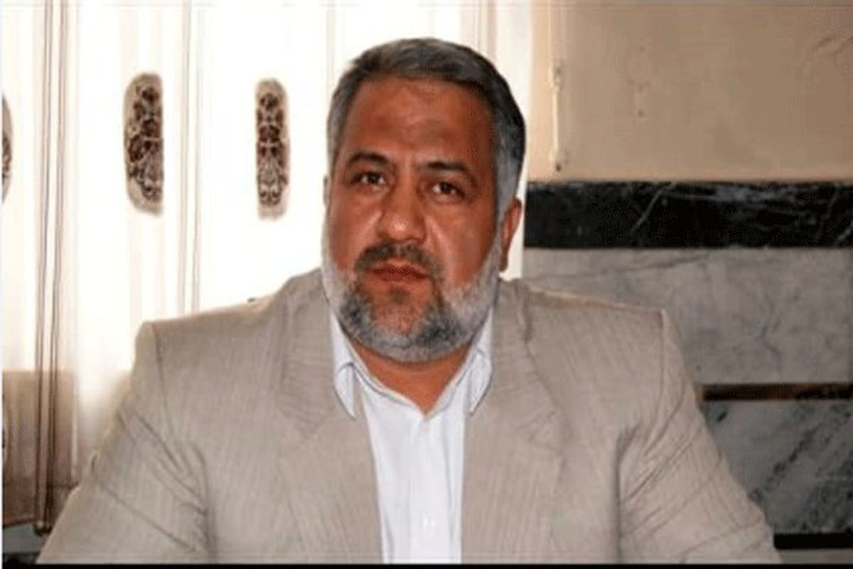 ضد عفونی معابر شهری در محمدیه برای مهار ویروس کرونا از سر گرفته شد