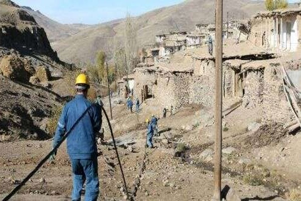 ۴۴ خانوار روستایی در استان از نعمت برق برخوردار شدند