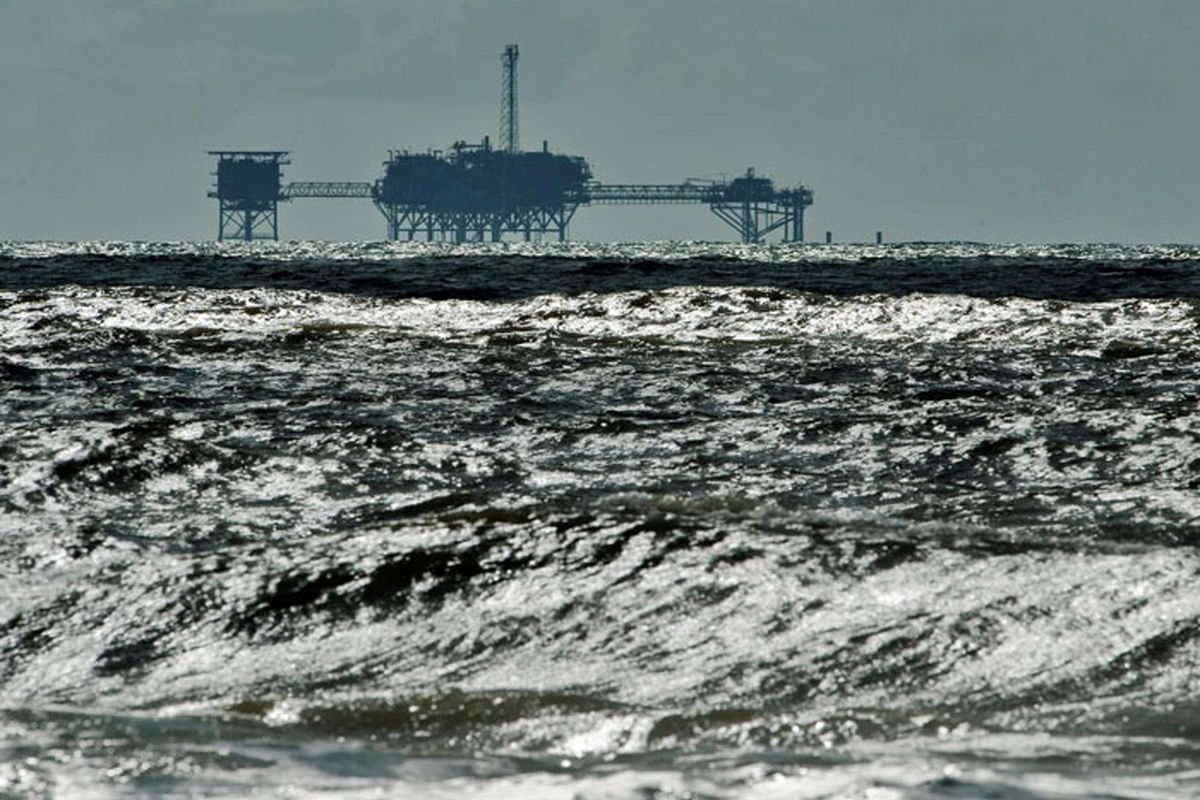 توقف ۴۹ درصدی تولید نفت آمریکا در خلیج مکزیک