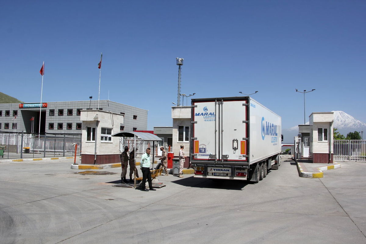 بازگشایی مرز تجاری ایران با ترکمنستان پس از ۹ ماه