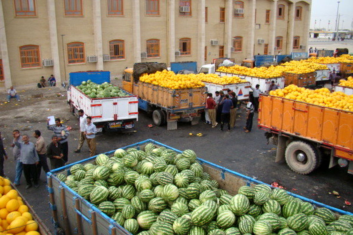 دست اندازهای اداری صادرکنندگان میوه را آزار می‌دهد/ فرایند صادرات از گمرک " پیام " زمانبر است