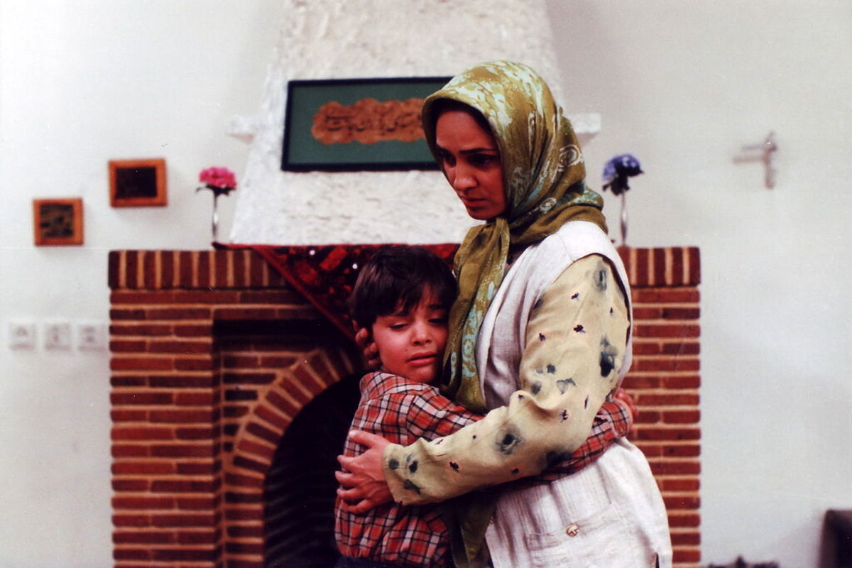 اکران فیلم «مادر» روی پایگاه کانون پرورشی