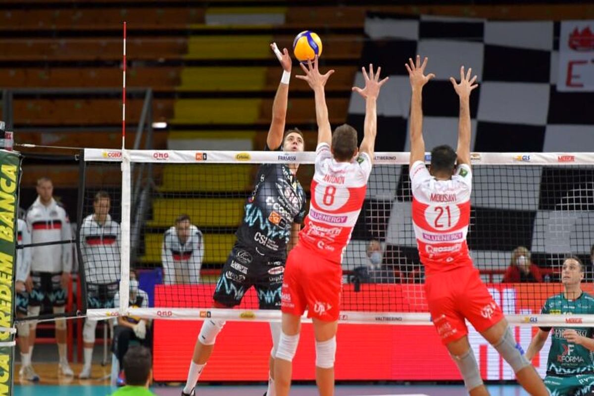 شکست پیاچنزا برابر پروجا در حضور موسوی