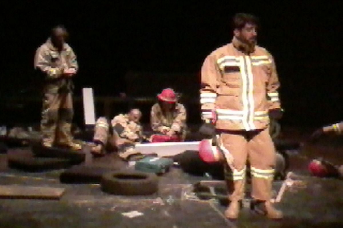 نمایش آتش نشان ها به اجرا در آمد