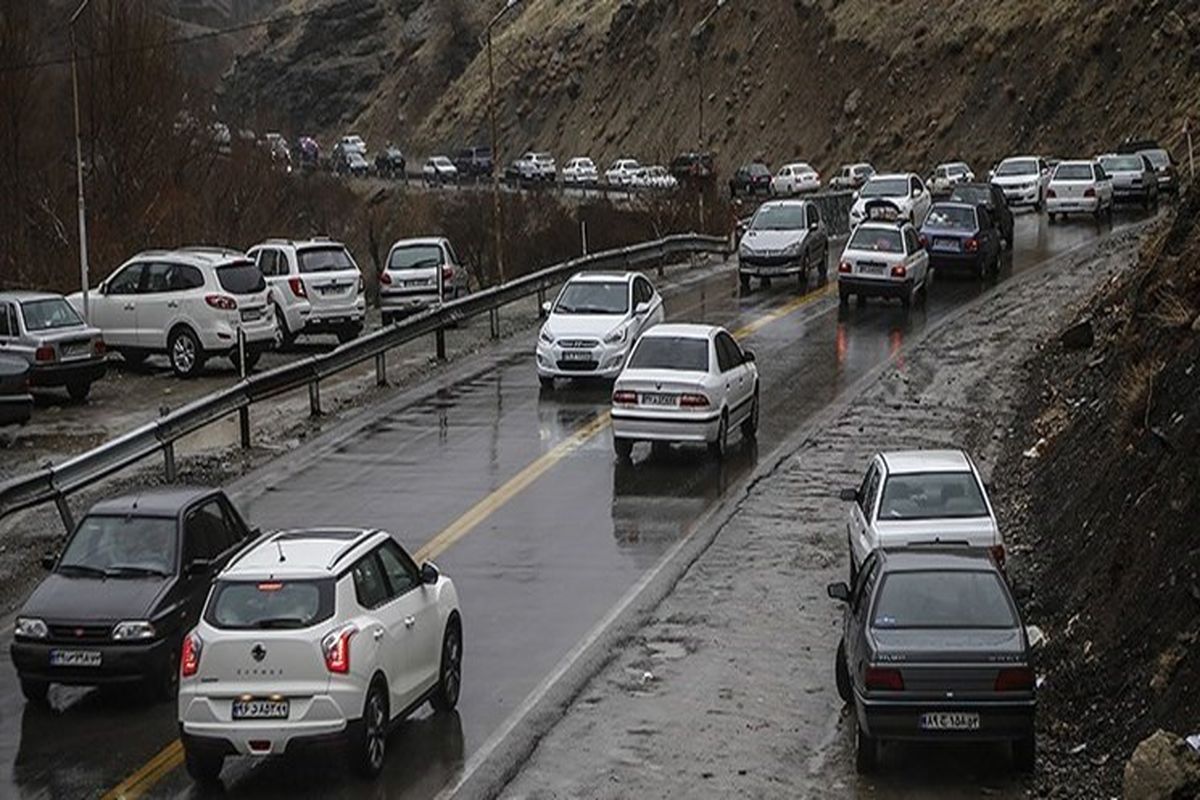 تردد در جاده‌ها و خیابان‌های مازندران عادی و روان است