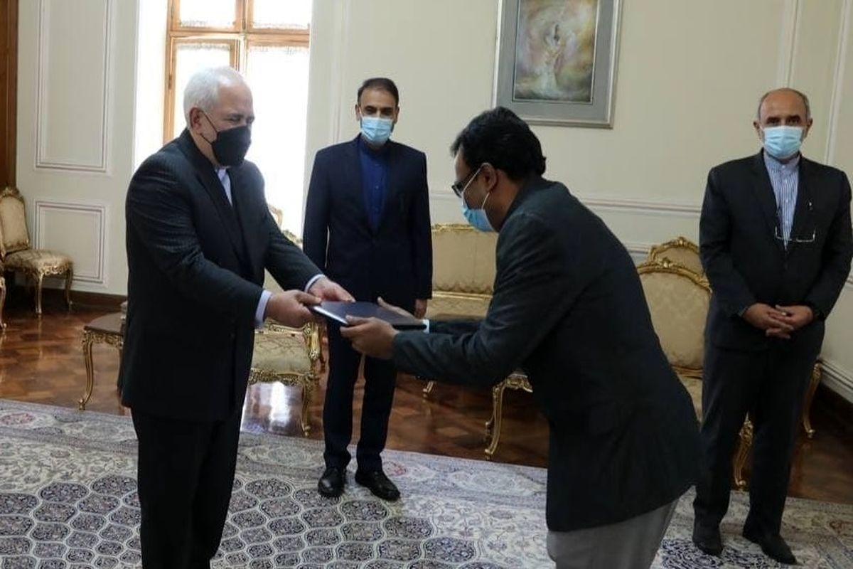نماینده جدید صندوق جمعیت سازمان ملل متحد در ایران با ظریف دیدار کرد