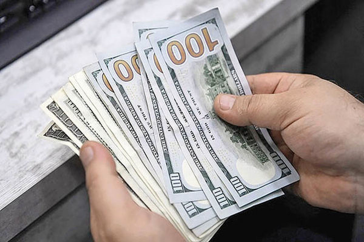 بازگشت دلار به کانال ۲۳ هزار تومانی