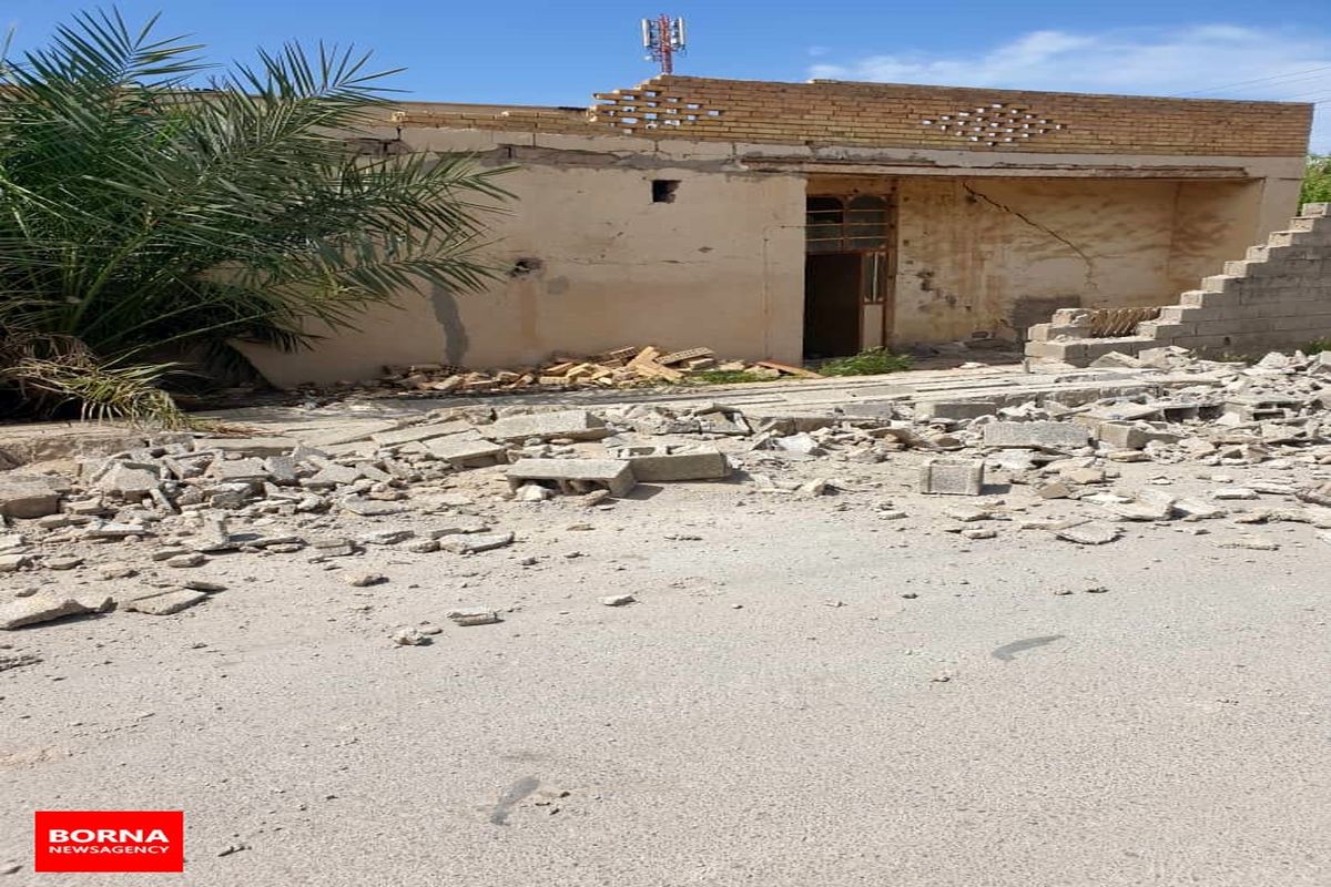 بیشترین خسارت زلزله بوشهر در روستای گمارون+ عکس