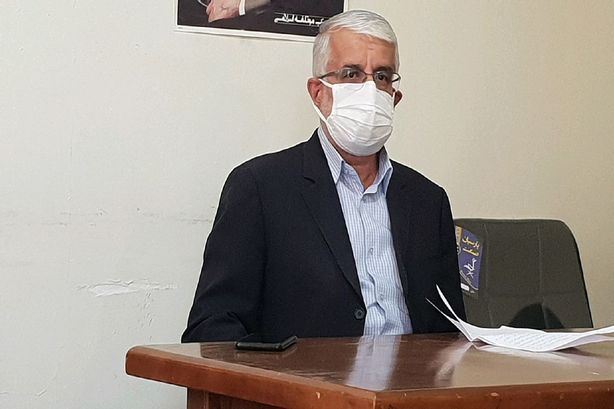 افراد توانمند و متخصص را برای حضور در شورا به مردم معرفی می کنیم