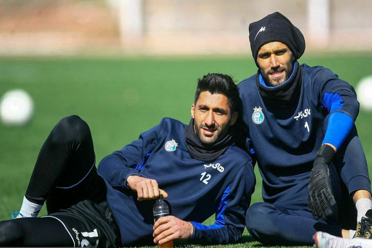 استقلال با گلر سوم مقابل پیکان؟