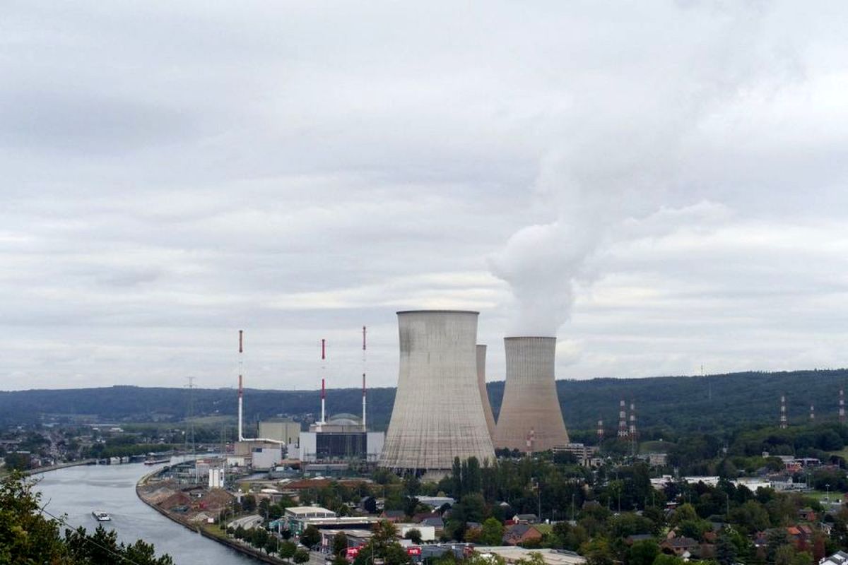به دلیل توافقی دست یافته نیروگاه های هسته ای خود را در سال ۲۰۲۵ تعطیل می کنیم