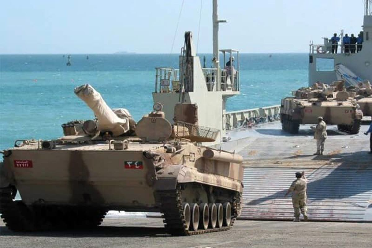 بحران یمن، توقیف کشتی اماراتی حامل سلاح موضوع برنامه «آینه دنیا»