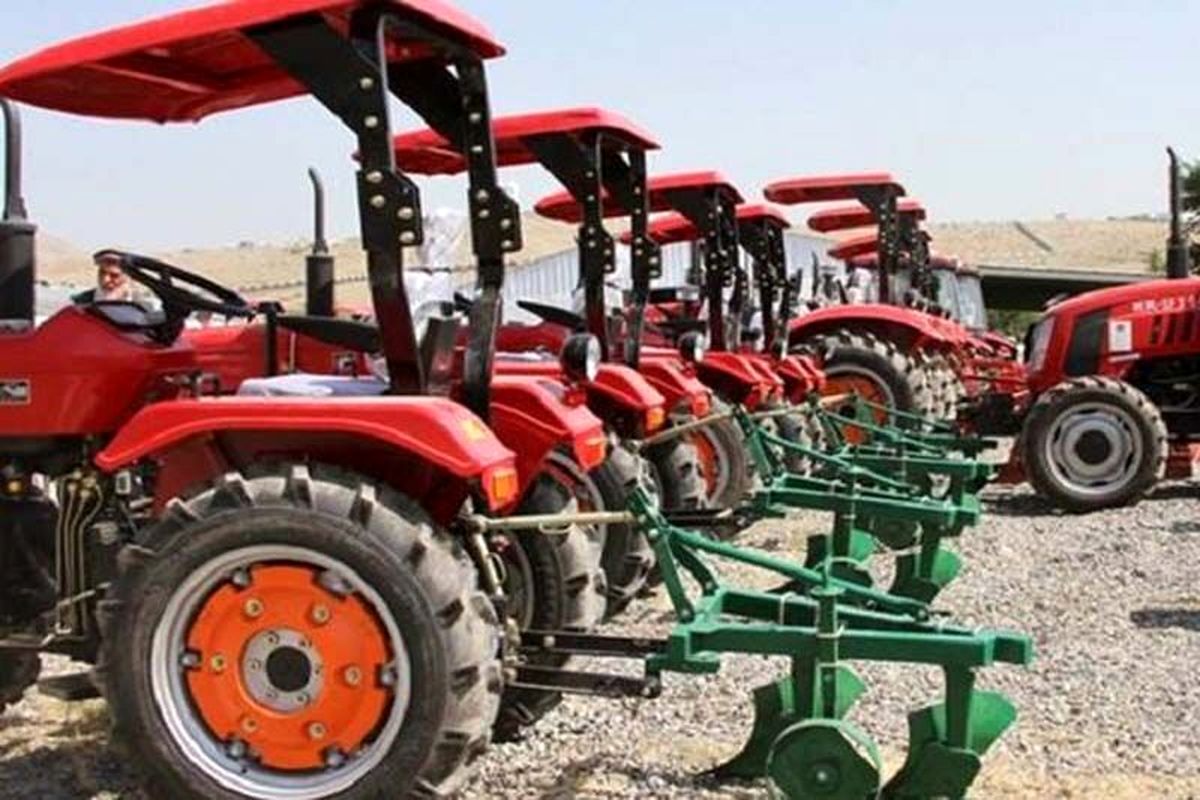 ۵۳ دستگاه تراکتور و ادوات کشاورزی در شیروان خریداری شد
