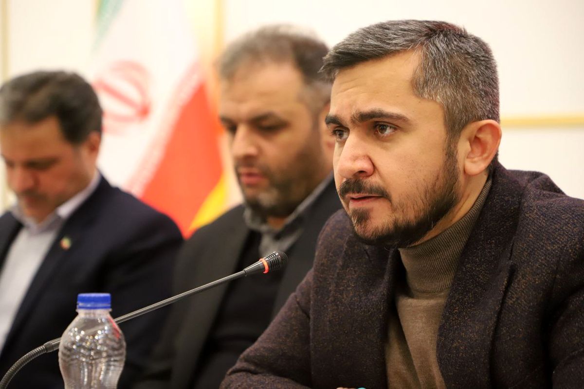 ورزش در کشور یک ظرفیتی است که توسط مردم اداره می شود