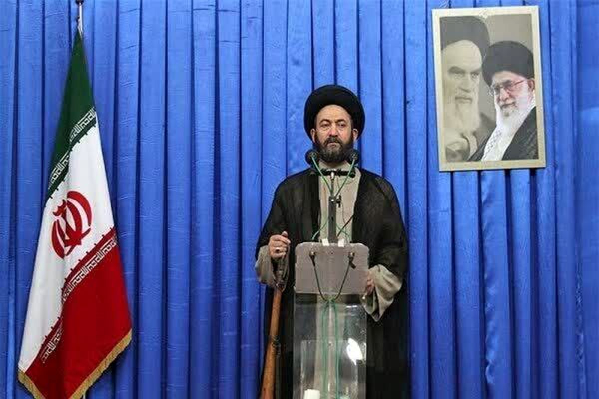 امام جمعه اردبیل: کشور از سه جهت توسط دشمن محاصره فرهنگی شده است